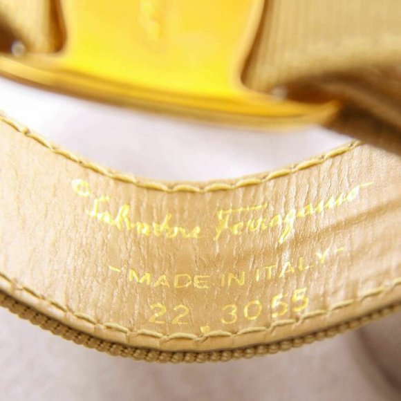 Salvatore Ferragamo Key ring Charm Yellow - Picture 2 of 8